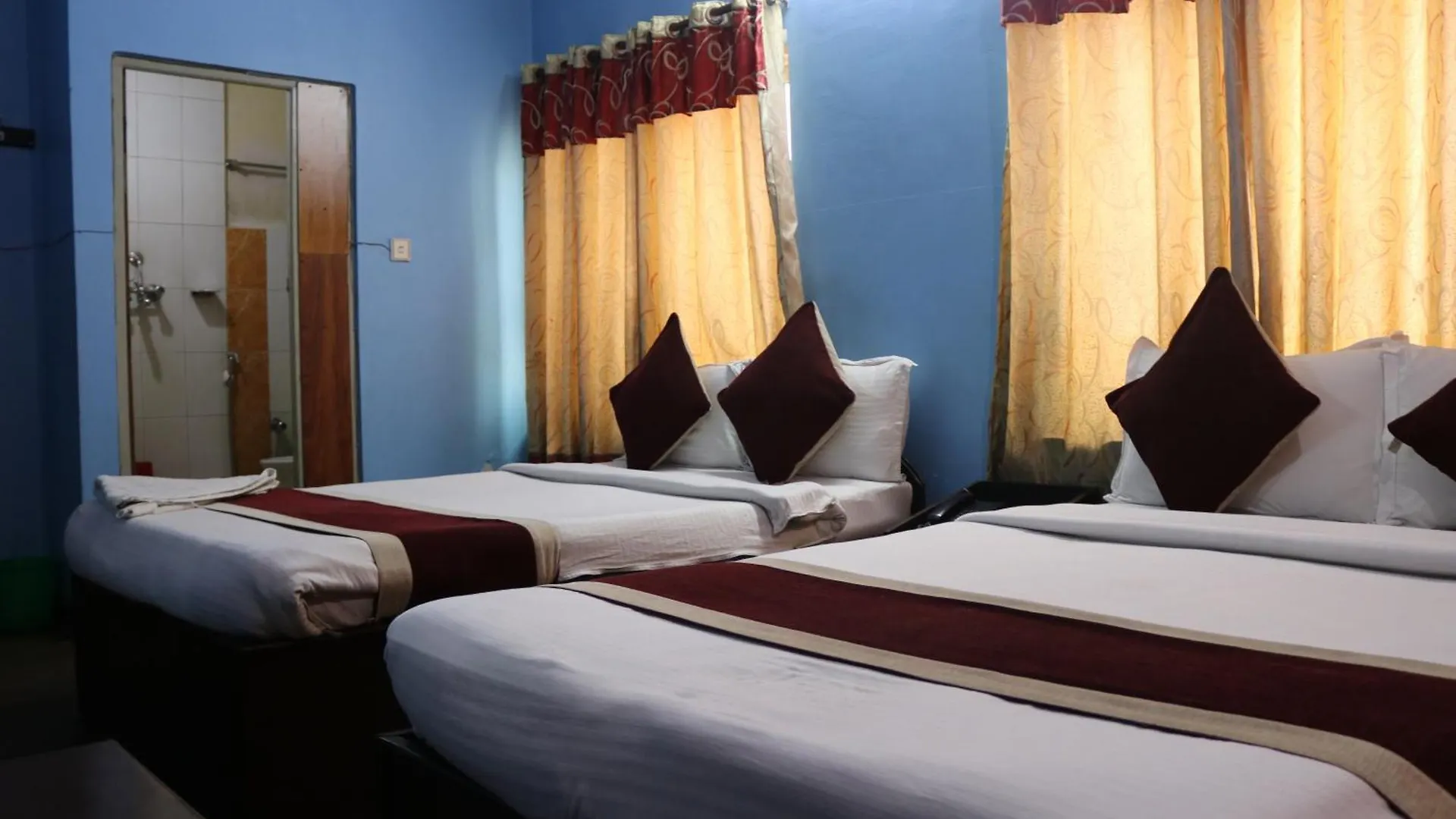 Hotel Pashupati Plaza Katmandu 0*,